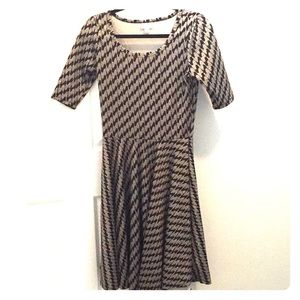 Lularoe elegant nicole